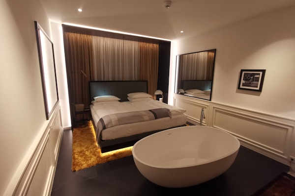 Hotel suite